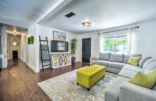 New Braunfels Casa | New Braunfels Haven with Hot Tub and Fire Pit!