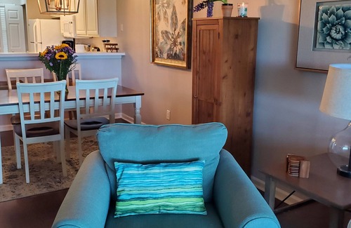 Pawleys Island Condominio | New! Bright and Fresh True Blue Condo