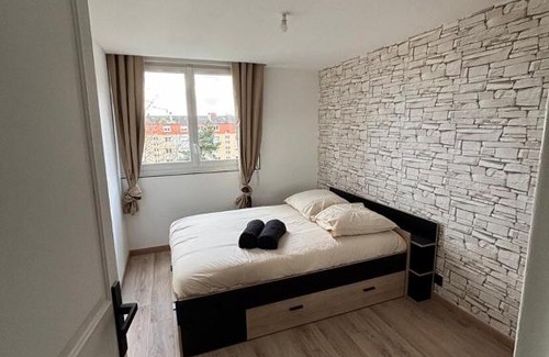 Laval Apartamento | New, bright apartment