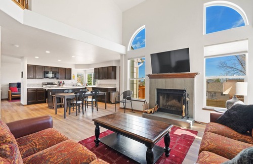 Southwest Colorado Springs Casa | New! Broadmoor Reserve Home, Mountainside views, Deck. A-STRP-24-0585