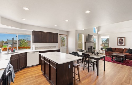 Southwest Colorado Springs Casa | New! Broadmoor Reserve Home, Mountainside views, Deck. A-STRP-24-0585