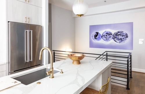 Brush Park Condominio | NEW! Brush Park Brilliance! Walk->Stadiums DT Luxe 3BR