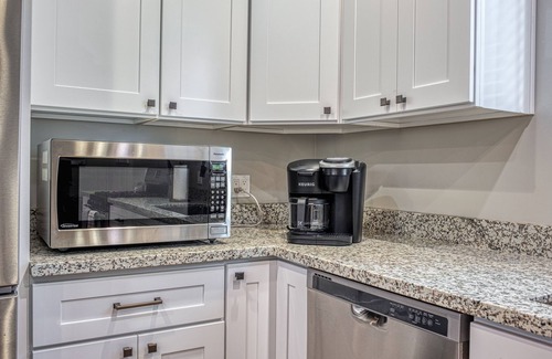 Vine Hill Casa | New build (2020) 2 BED 2 BATH near Martinez downtown