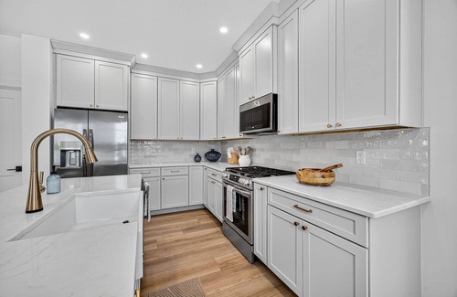 Northeast South Bend Casa | NEW BUILD COMPLETTION July2025 4 bed 3 bath. View of Notre Dame.