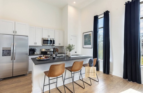 Nashville Casa | New Build Condo Walk to Dining, Nightlife & Music Near Midtown | Heights #401