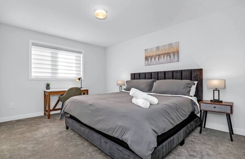 Cardinal Creek Casa | New Build | GameRoom+Netflix+Parking+Washer&Dryer