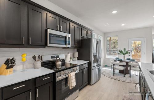 Denton Casa | New Build in Prime Location Close to UNT TWU and DT Denton