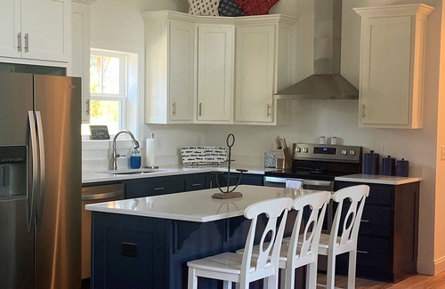 Blairsville Casa | NEW BUILD+NEW RENTAL=Kingfisher Cove Lake House Blairsville, GA.