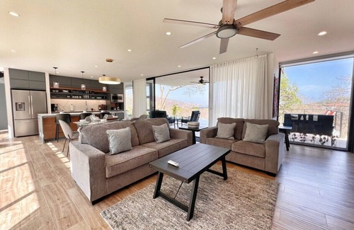 Playa Panamá Casa | New Ocean View Villa with 4 Primary Suites