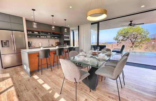 Playa Panamá Casa | New Ocean View Villa with 4 Primary Suites