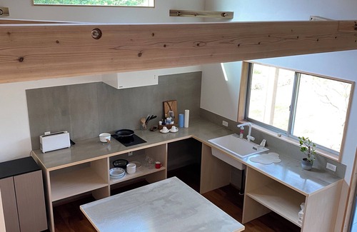 Ishigaki Casa | New built retreat for couples Beach just 3 min walk Mt.Mape view from garden