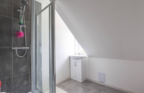 South Acton Apartamento | New Built Spacious Studio Flat In Acton London W3