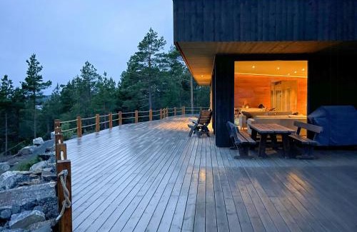 Risor Casa | New Cabin With Sea View In Risør