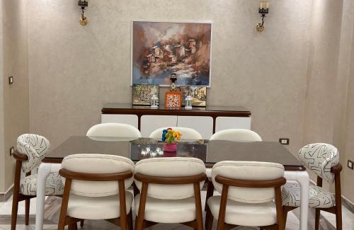 New Cairo Apartamento | New Cairo- Luxury Hotel-Style Apartment in Villa East of the Academy ENG02