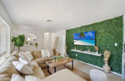 West Park Casa | NEW Casa Maui I 10min to beach I Pool I 18 Sleeps
