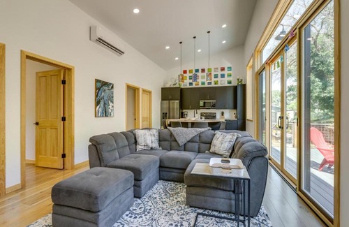 New Castle Casa | New Castle Getaway with Grill and Mountain Views!