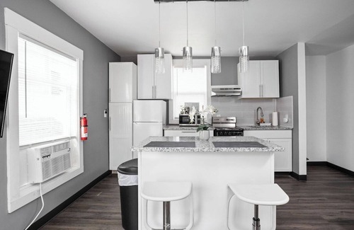 New Castle Casa | New Castle Retreat, Stay in Style!