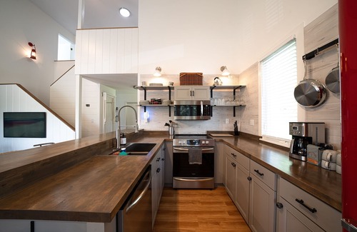 Denver Casa | NEW Catskills 3-Bedroom Dreamy Home with Panoramic View