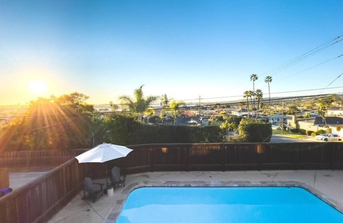 Bay Park Casa | NEW - Central coastal home - Ocean views and pool