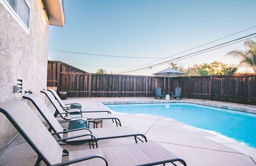 Bay Park Casa | NEW - Central coastal home - Ocean views and pool