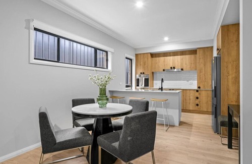 Beechworth Casa | New central three bed townhouse
