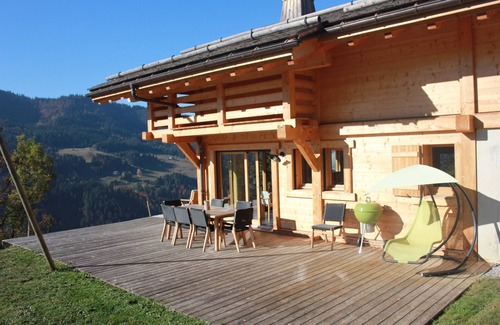 Le Grand-Bornand Chalet De Esquí | Nuevo chalet frente a los Aravis, calma, sol
