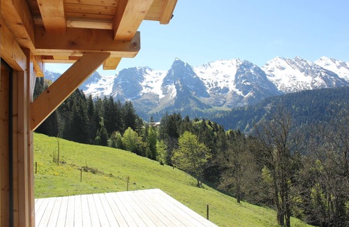 Le Grand-Bornand Chalet De Esquí | Nuevo chalet frente a los Aravis, calma, sol