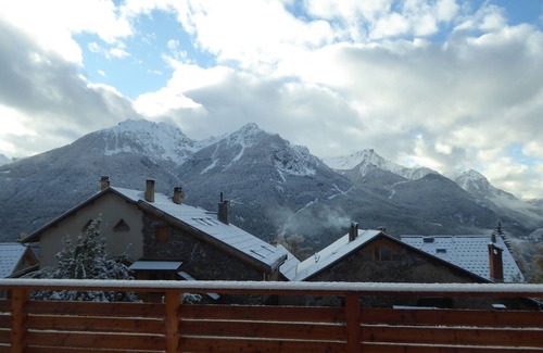 Puy-Saint-Andre Chalet De Esquí | Nuevo chalet cerca de Briançon, muy luminoso, con vistas al jardín