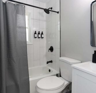 Roselawn Finance Casa | New Charloe Court 3 Bed Family House