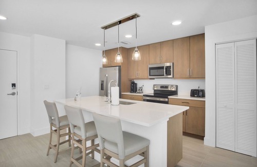 Clearwater Beach Condominio | New Charmin Condo Hotel Suite on the Beach
