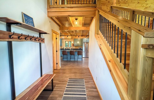 Waterfront Greens Casa | New: Charming Cabin Home with Free Golf + More