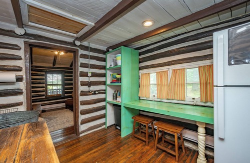 Thayerville Casa | New! Charming Dog Friendly Retreat w/ Hot Tub