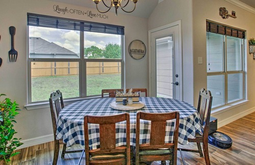 Greenville Casa | Charming Family Home ~ 25 Mi to Lake Tawakoni