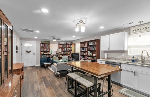 Concord Casa | NEW! Charming Pet Friendly Concord Retreat