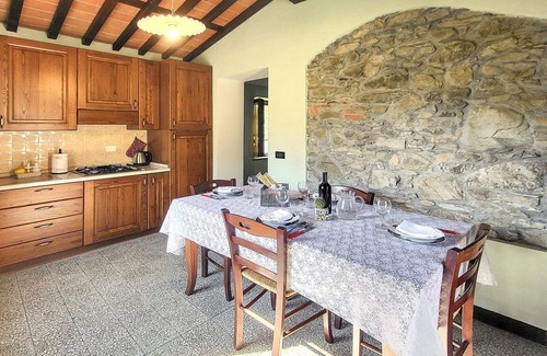Mologno Villa | Nuevo! Encanto molino restaurado, piscina privada, olivar, río.A pie del pueblo.