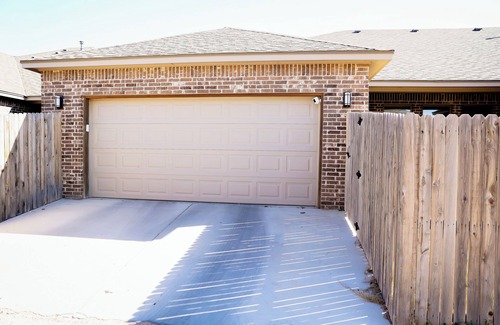 Midland Casa | NEW! Charming retreat nestled in a peaceful neighborhood & conveniently located!