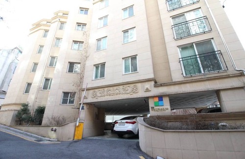 Cheongdam Casa | [¡¡NUEVO!! CHEONGDAM PORSCHE - 3BDR2BATH 5MIN WALK!