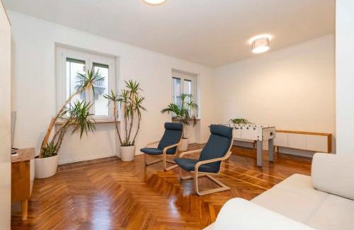 Cit Turin Apartamento | New! Cit Turin Elegant Apt with Parking