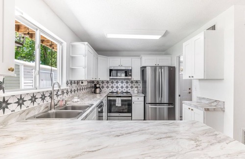 St. Augustine South Casa | NEW: Coastal Escape: Minutes to the Beach: Pet Friendly