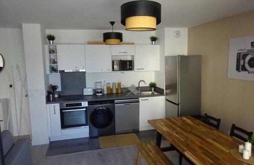 Colombes Apartamento | New, comfortable apartment in COLOMBE (92) on R+1 with elevator