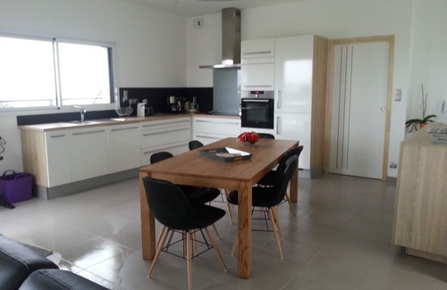 Plomodiern Casa | Nueva villa confortable con vistas panorámicas al mar, Plomodiern - Pors ar vag beach