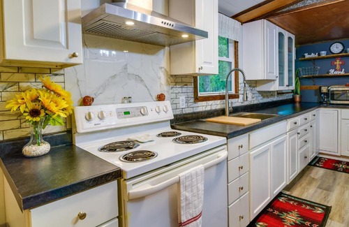New Concord Casa | New Concord Vacation Rental Near Kentucky Lake