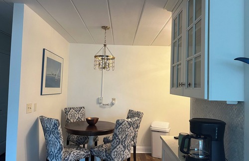 Bradley Beach Condominio | New condo 1 Block to beach with AC in Bradley Beach