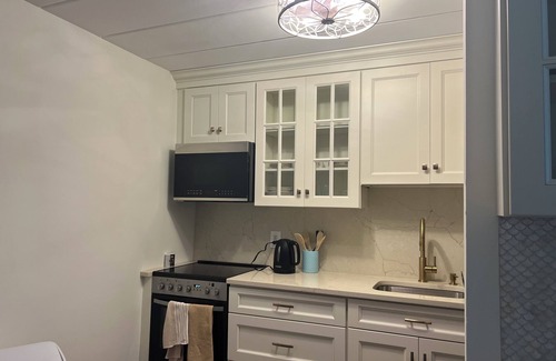 Bradley Beach Condominio | New condo 1 Block to beach with AC in Bradley Beach