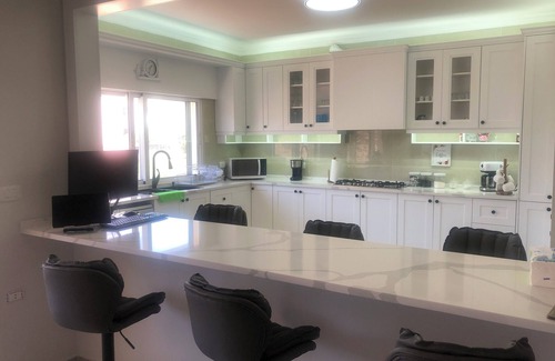 Suwailih Condominio | New condo in the royals Hills area Family, friendly, quiet neighborhood