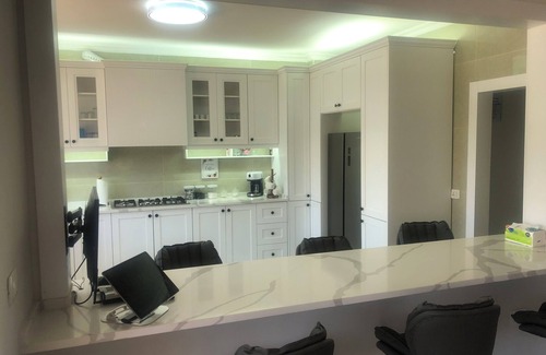 Suwailih Condominio | New condo in the royals Hills area Family, friendly, quiet neighborhood