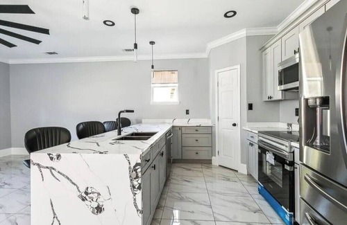 Gentilly Terrace Casa | New Construction -3BR/2 Full bath in Safe Gentilly area