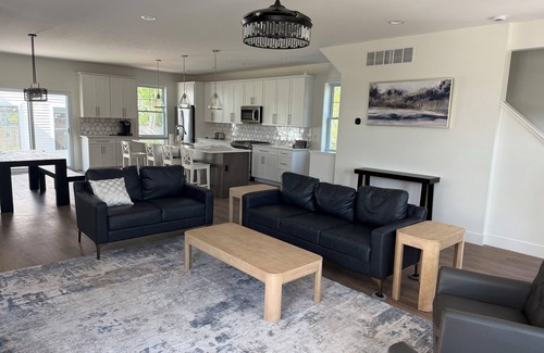Harters Heights Casa | New construction 4 BR 4.5 bath less than a mile from Notre Dame and Eddy St