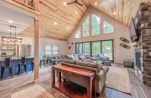 Paradise Point Casa | New Construction! Amazing Lakefront Home with Hot Tub + Firepit!