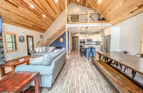 Paradise Point Casa | New Construction! Amazing Lakefront Home with Hot Tub + Firepit!